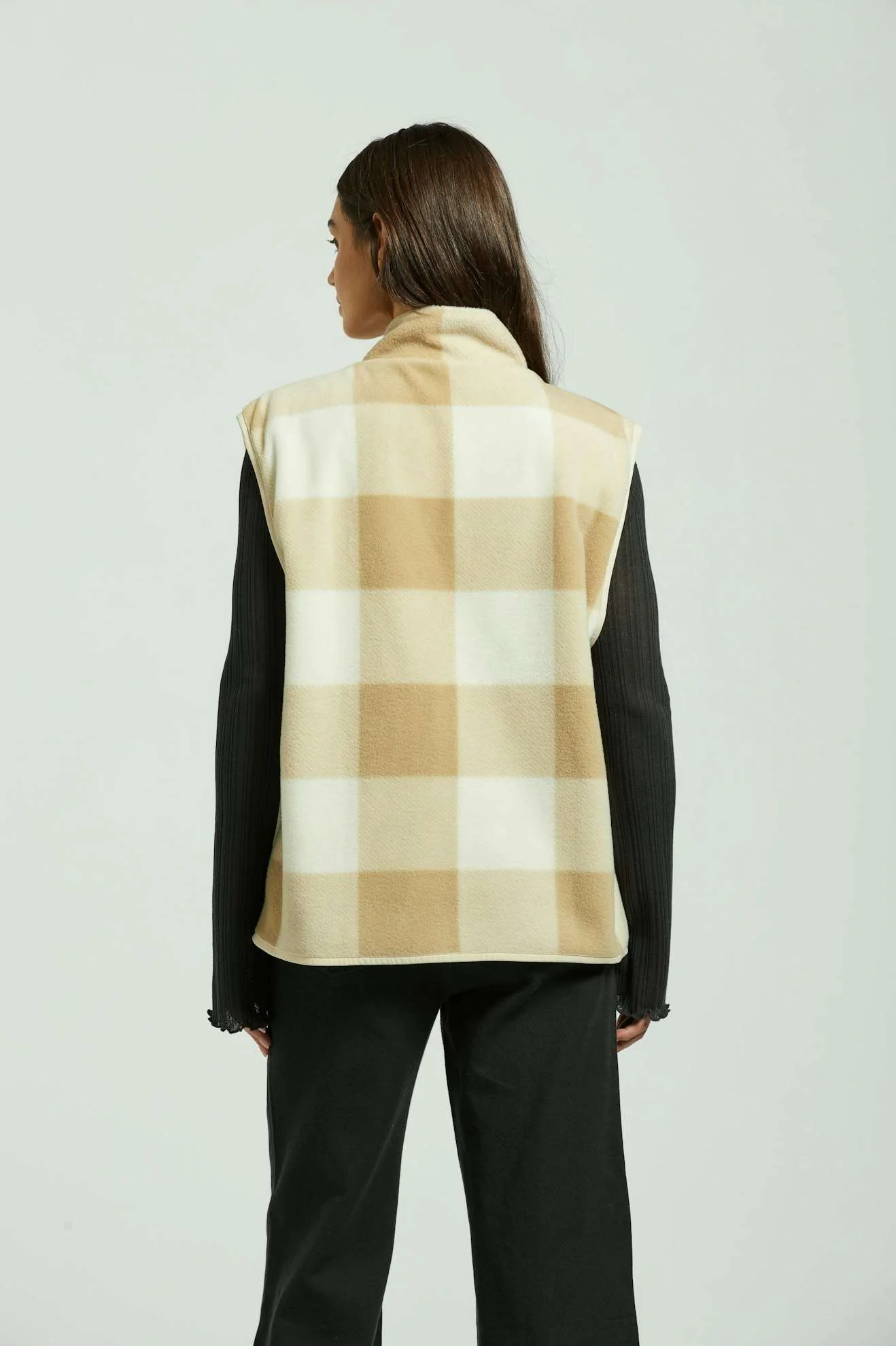 1923-arctic-fleece-vest-sand-4.webp Arctic Fleece Vest - Sand
